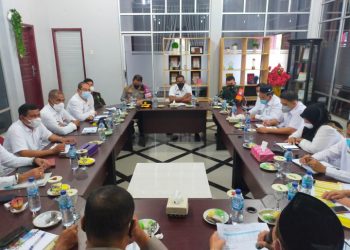 Bupati Rocky Minta Semua Pihak Fokus Tangani Covid-19