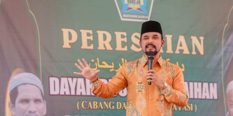 Al-Farlaky Sampaikan Kata Sambutan Pada Peresmian Dayah Bustanur Raihan