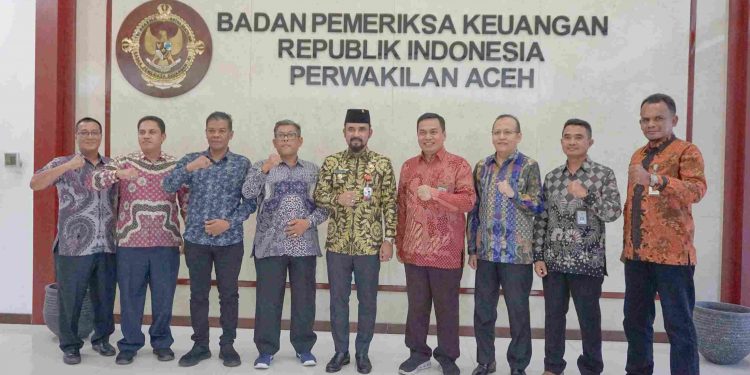Bupati Atim Serahkan Laporan Keuangan Unaudited Ke BPK RI